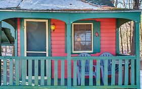 Rustic Laconia Studio Cabin About 2 Mi To Weirs Beach!